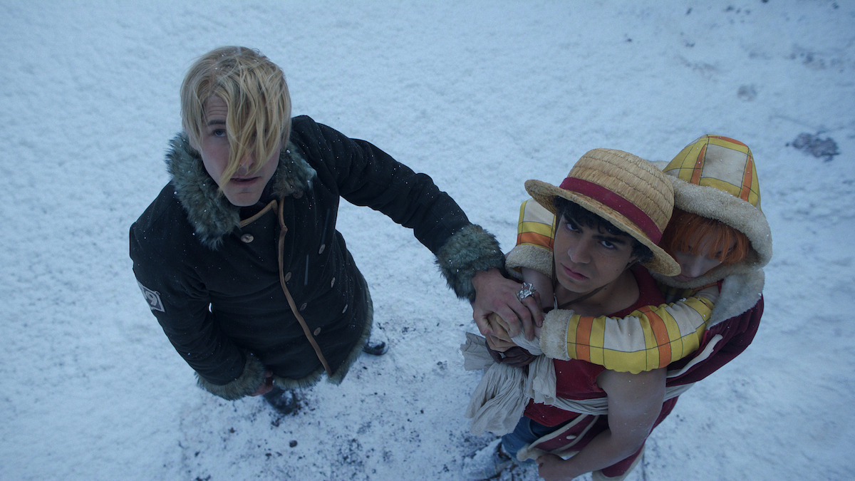 Taz Skylar as Sanji, Iñaki Godoy as Monkey D. Luffy, Emily Rudd as Nami in ‘ONE PIECE’ Season 2