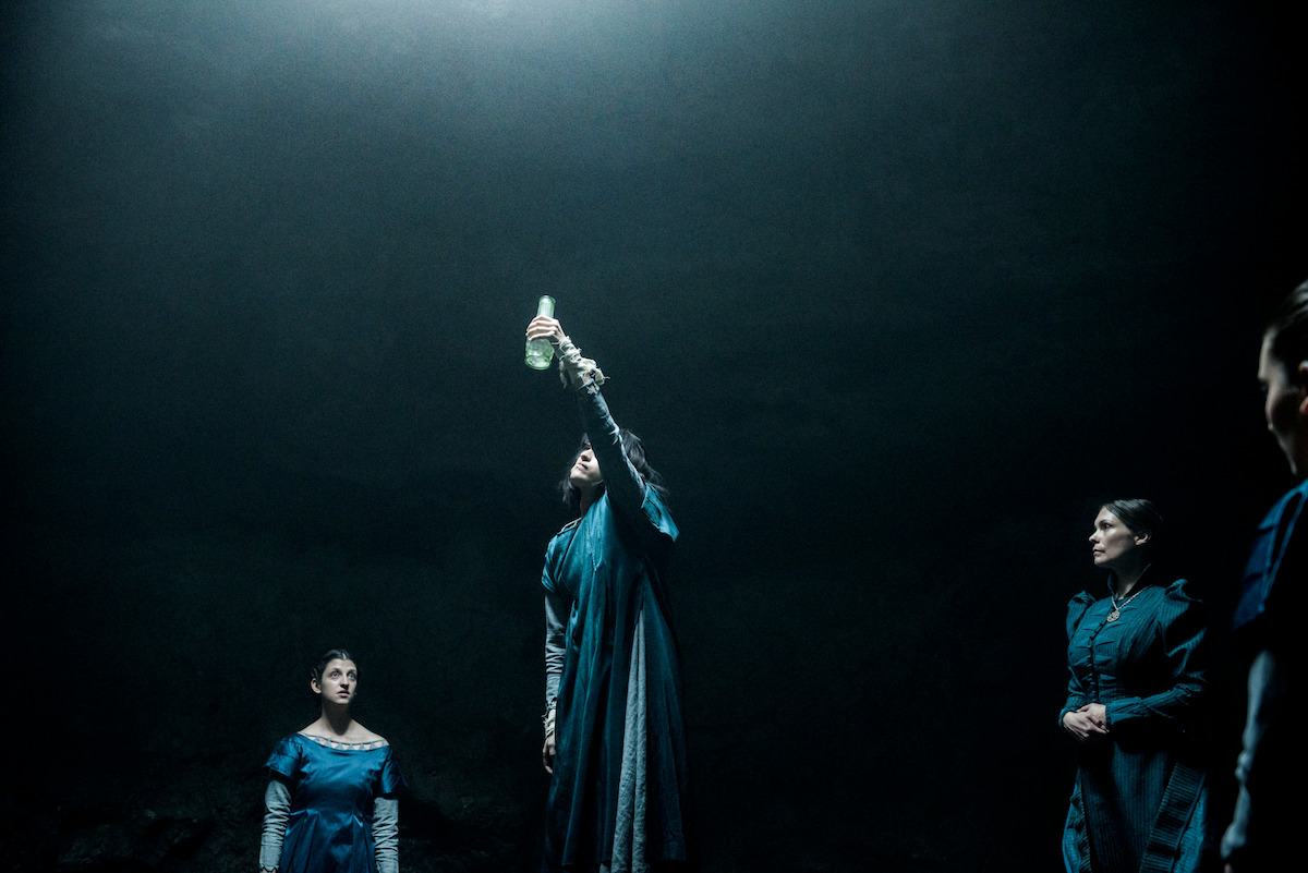 Women at Aretuza Academy in ‘The Witcher’