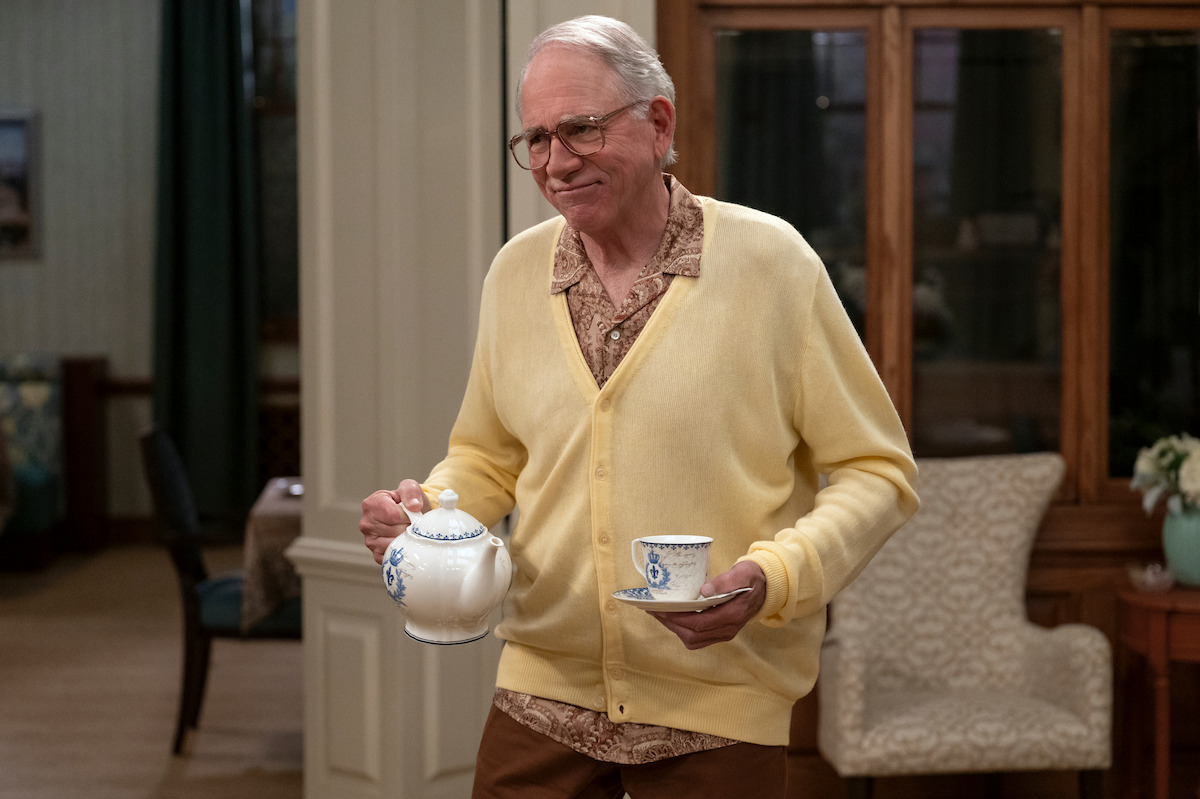 John Getz as Elliott in Season 1 of ‘A Man on the Inside’