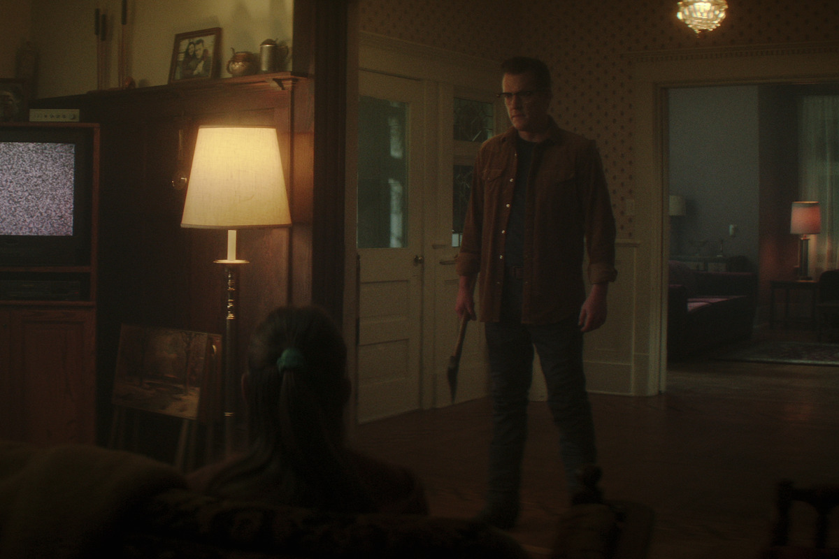 Mr. Devlin murdering the family in Episode 3 of ‘Dead Boy Detectives’