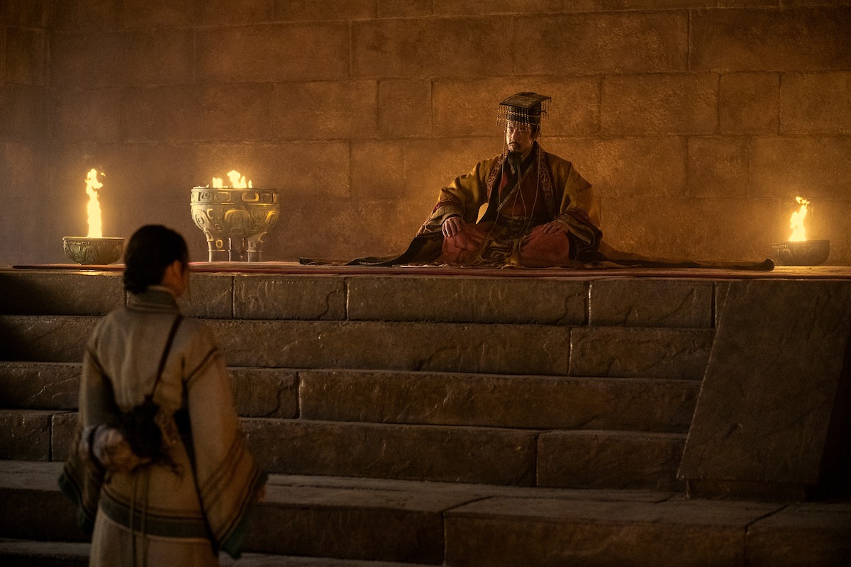 Jess Hong as Jin Cheng and Russell Yuen as Emperor Zhou in ‘3 Body Problem.’