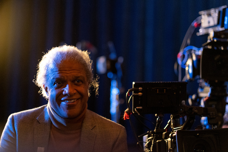 Elvis Mitchell
