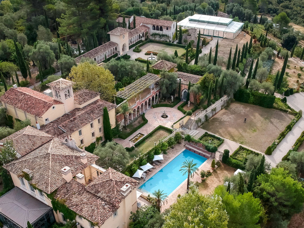 Inline 2: What Is Going on at the Real-Life Ragazzi House?