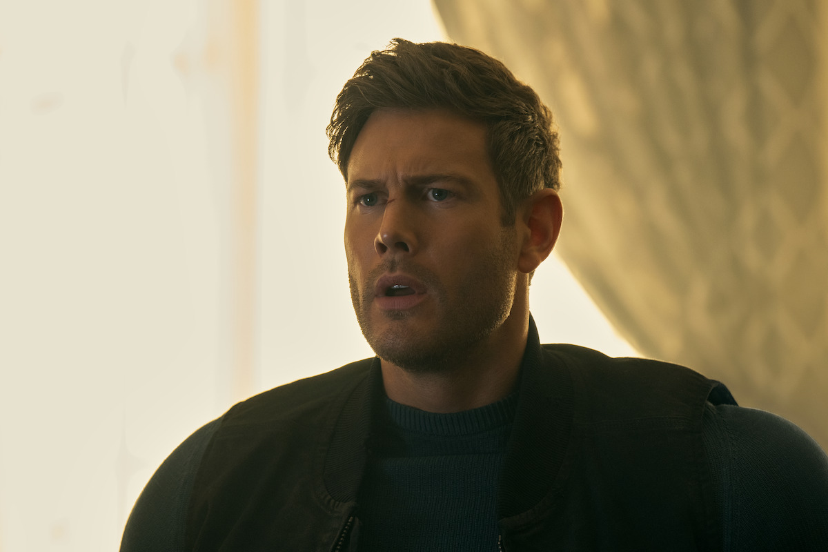 Tom Hopper as Luther Hargreeves in ‘The Umbrella Academy’ Season 4.