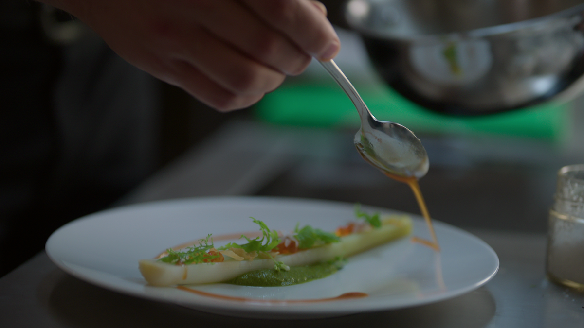 Inline 3: How Emily Cooper Gets Those Perfect Food Photos