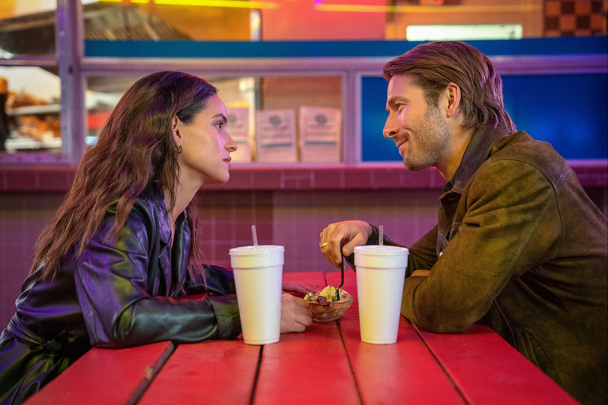 Adria Arjona as Madison and Glen Powell as Gary Johnson in ‘Hit Man’
