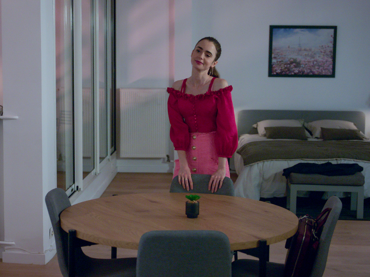 Inline 20: Prance Around Paris Like Emily With This Season 2 Location Guide 