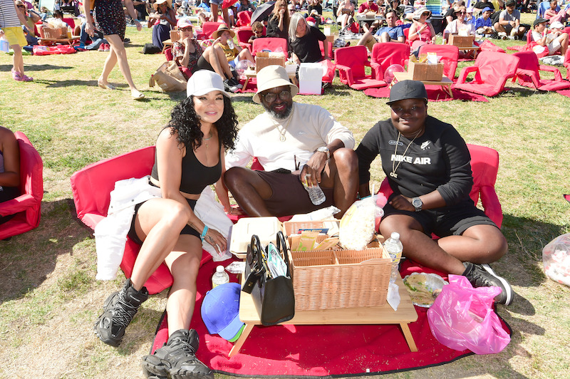 Comedia Lil Rel (center) and family at The Sea Beast and Kung Fu Panda: The Dragon Prince screenings.