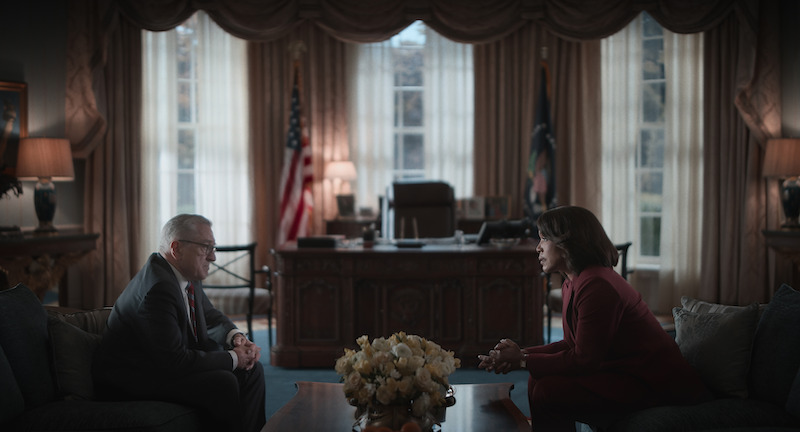 Robert De Niro as George Mullen and Angela Bassett as President Mitchell in 'Zero Day'