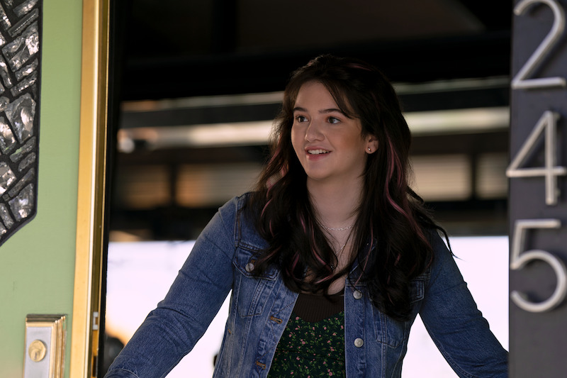 Krista Warner, como Hayley Haller.