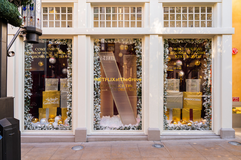 Holiday House Gallery for Netflix @ The Grove / Wonder Is Everywhere