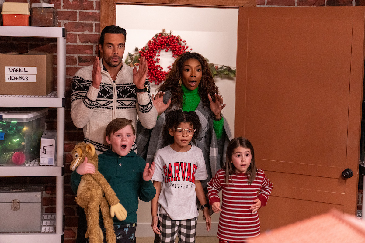 Best. Christmas. Ever!: Cast, Release Date, Photos, Plot of New Brandy  Movie - Netflix Tudum
