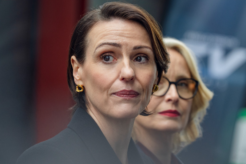 Suranne Jones as Abigail, Julie Delpy as Vivienne in 'The Hostage.'