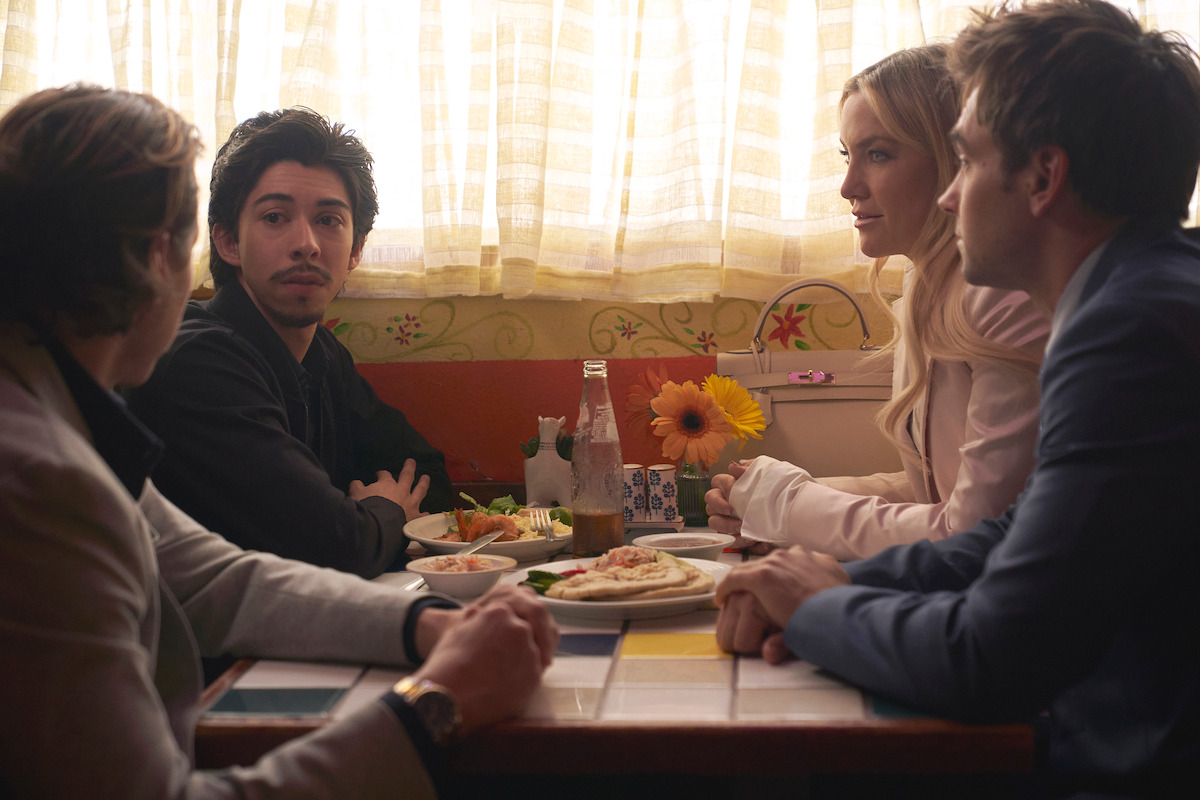 Scott MacArthur as Ness Gordon, Fabrizio Guido as Jackie, Kate Hudson as Isla Gordon, and Drew Tarver as Sandy Gordon in ‘Running Point’.