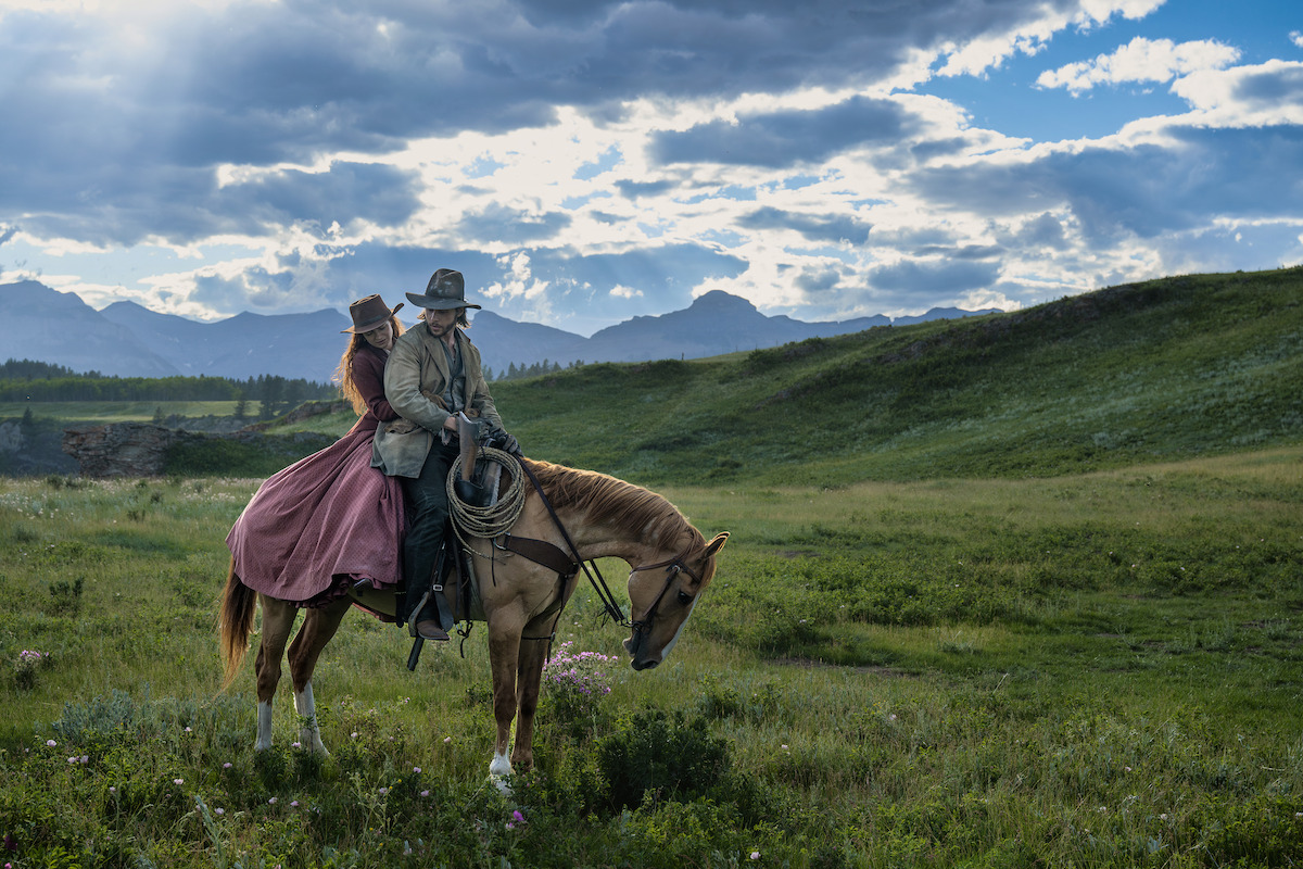Aisling Franciosi as Trisha Van Ness and Nick Robinson as Elias Teller in ‘The Abandons’