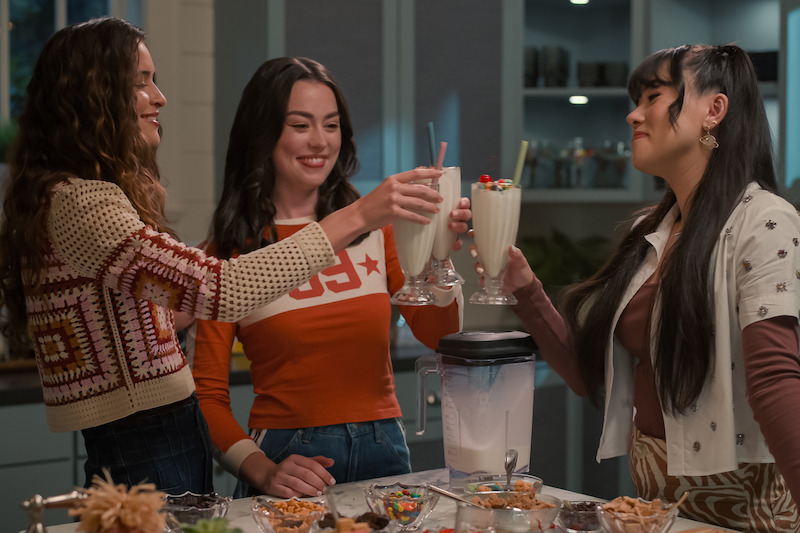 Harlan Drum as CeCe Matney, Anneliese Judge as Annie Sullivan and Artemis as Lily Song in Sweet Magnolias.