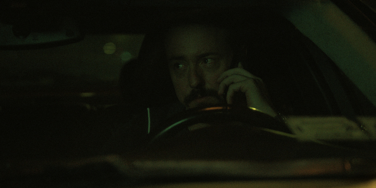 Chris Coy como Babbit en 'Black Rabbit'.