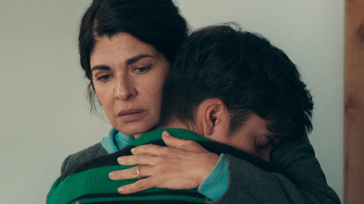 Soledad Villamil as Ema, Matías Recalt as Bruno in 'Caught.'