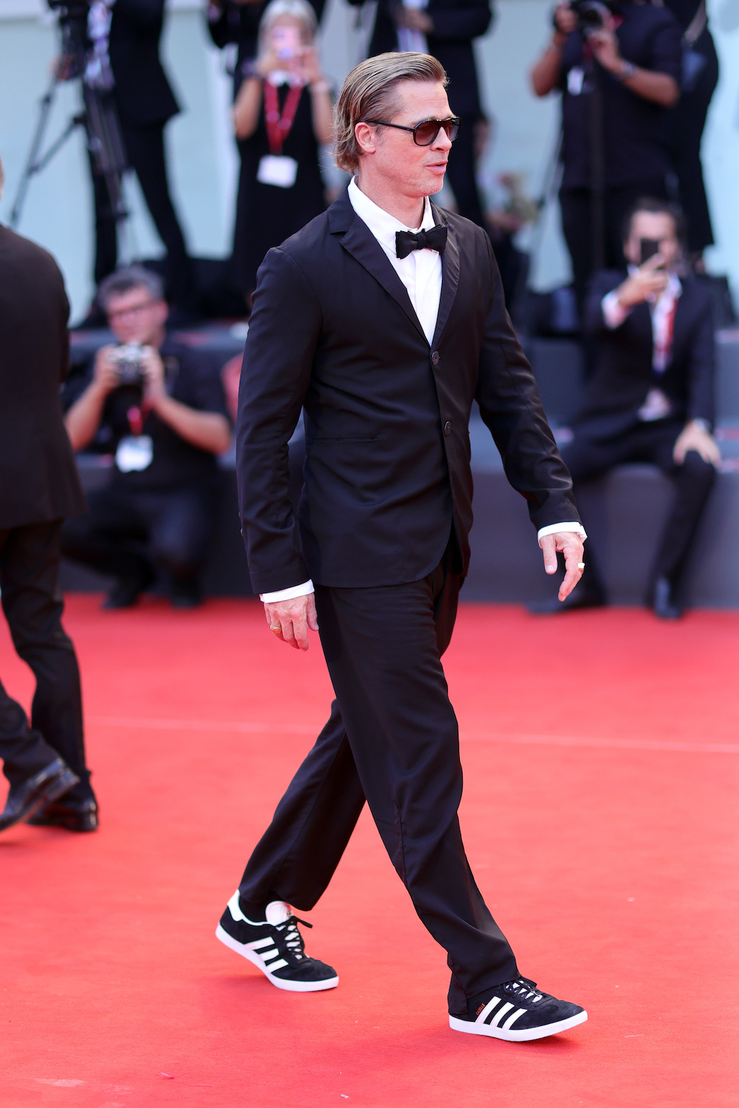 The Cast of ‘Blonde’ Walks the Red Carpet at the Venice Film Festival ...