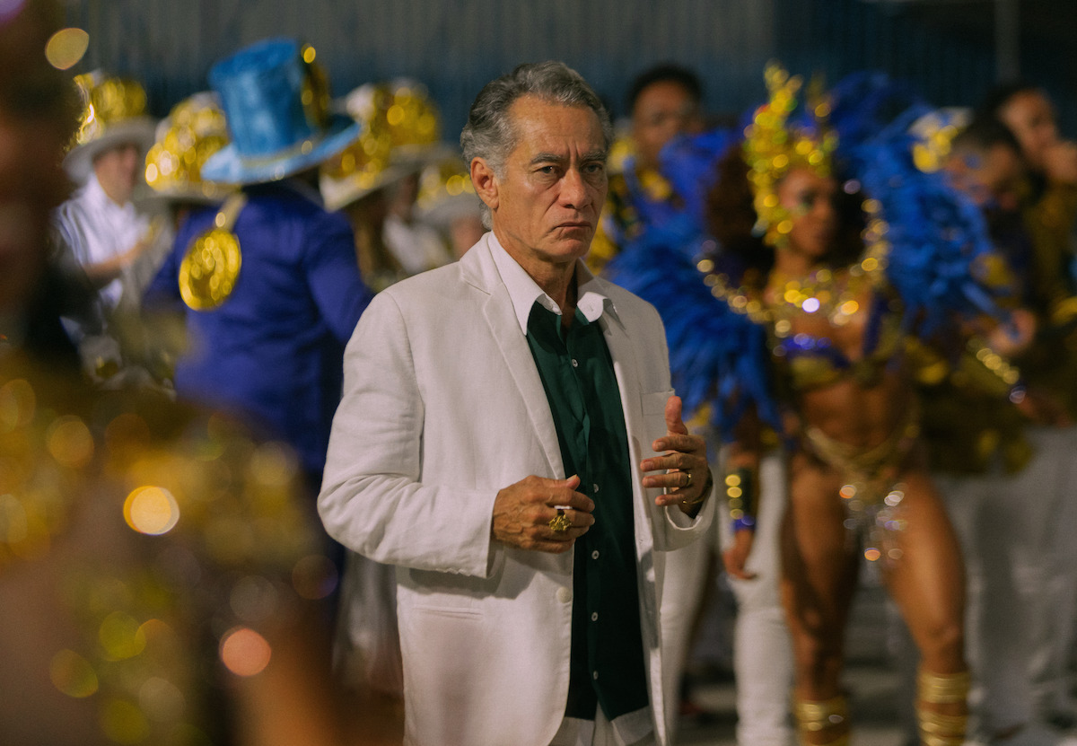 Chico Díaz em cena pela série “Donos do Jogo”