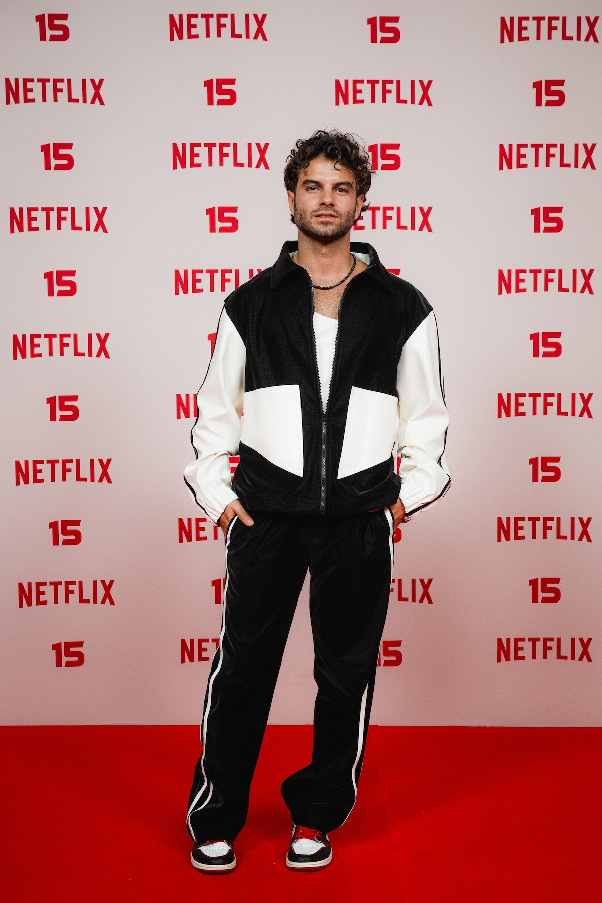 Daniel Blanco em foto no tapete vermelho