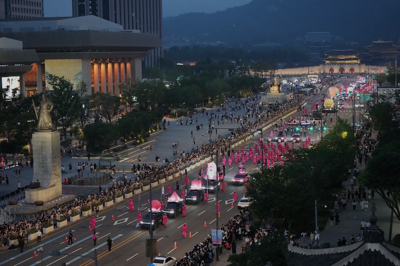 The 'Squid Game' Season 3 parade in Seoul. 