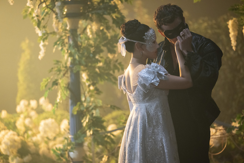 Yerin Ha as Sophie Baek and Luke Thompson as Benedict Bridgerton in 'Bridgerton' Season 4.