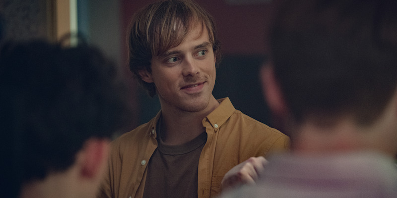 Jack Barton como David, o irmão mais velho de Nick, na temporada 2 de ‘Heartstopper’