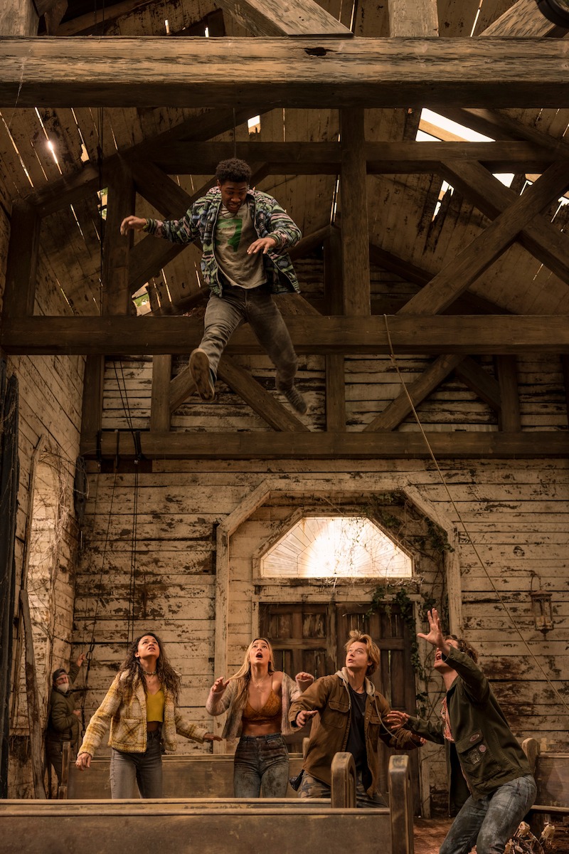 Jonathan Daviss, Chase Stokes, Madelyn Cline, Madison Bailey in Outer Banks Season 2 Behind-the-Scenes Photo Gallery