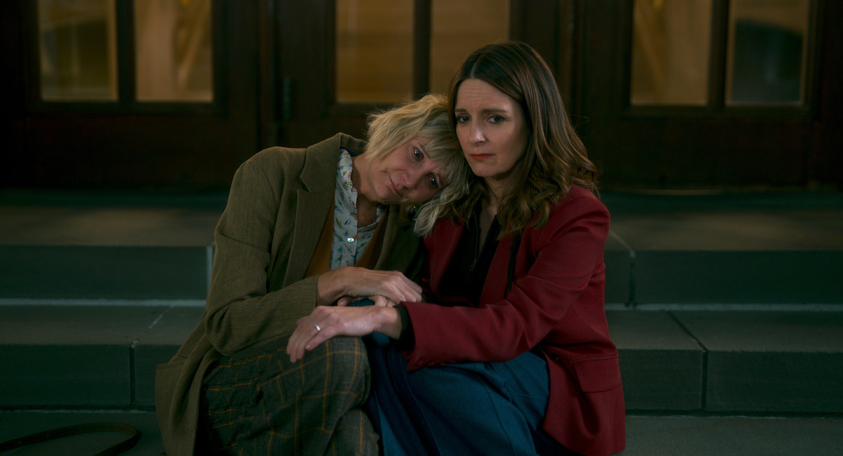 Kerri Kenney as Anne, and Tina Fey as Kate in ‘The Four Seasons’