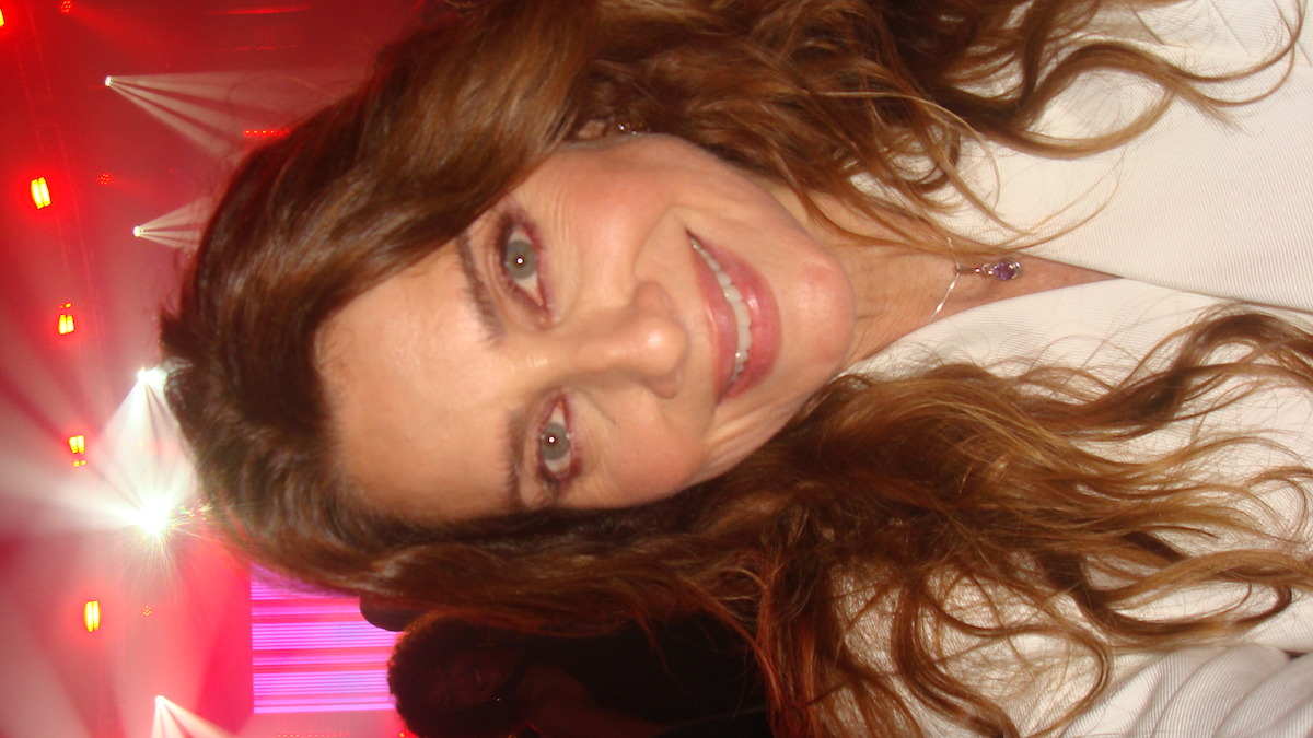 Letícia Spiller na festa de 15 anos da Netflix