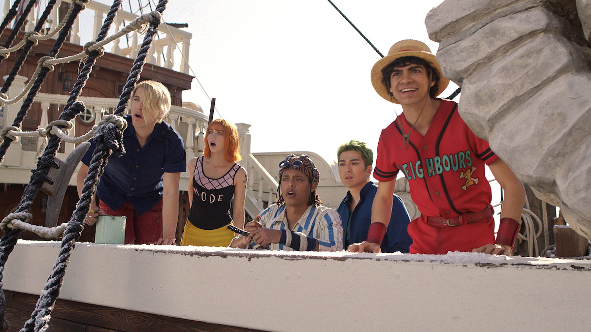 Taz Skylar as Sanji, Emily Rudd as Nami, Jacob Romero as Usopp, Mackenyu as Roronoa Zoro, Iñaki Godoy as Monkey D. Luffy in ‘ONE PIECE’ Season 2
