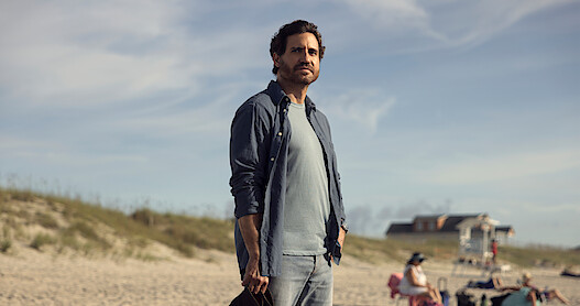 Edgar Ramirez as Mike Valentine in Florida Man