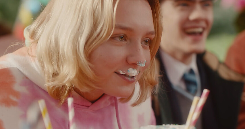 Wipe Your Tears & Giggle With the 'Heartstopper' Cast Over These Bloopers