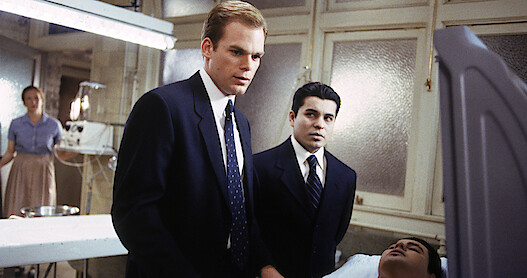 Six Feet Under on Netflix: Release Date, Cast, Synopsis, and More