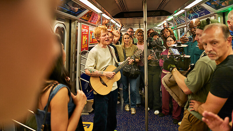 One Shot with Ed Sheeran. Ed Sheeran in One Shot with Ed Sheeran. Cr. Danny Clinch/Netflix © 2025