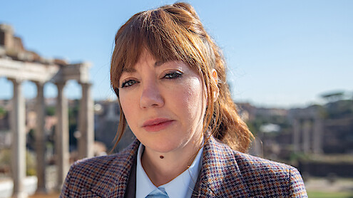 Philomena Cunk (Diane Morgan) ponders civilization in 'Cunk on Earth.'