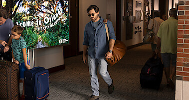  Edgar Ramirez as Mike Valentine in Florida Man.