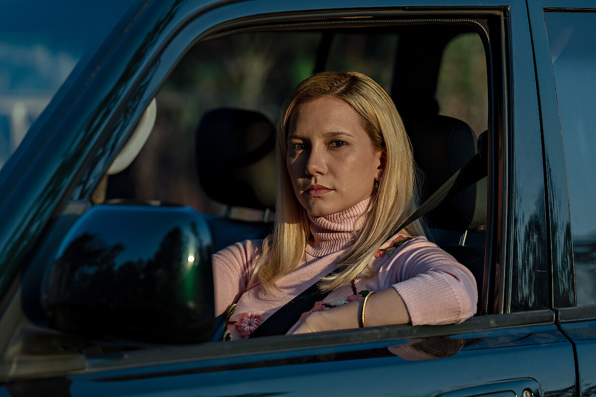 Lorena Comparato caracterizada como Elize Matsunaga em cena da série 'Shadows of a Woman'