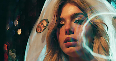 Giovanna Lancellotti as Babi.