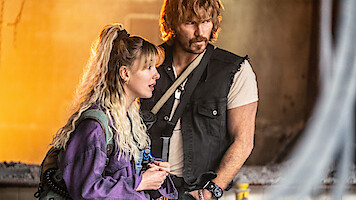 Millie Bobby Brown as Michelle and Chris Pratt as Keats in 'The Electric State.'