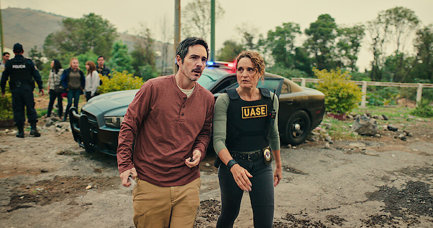 Mauricio Ochmann as Alan Bender in ‘Non Negotiable’