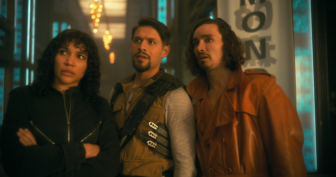 ‘The Umbrella Academy’ Season 3 Will Have a lot of Sibling Baggage