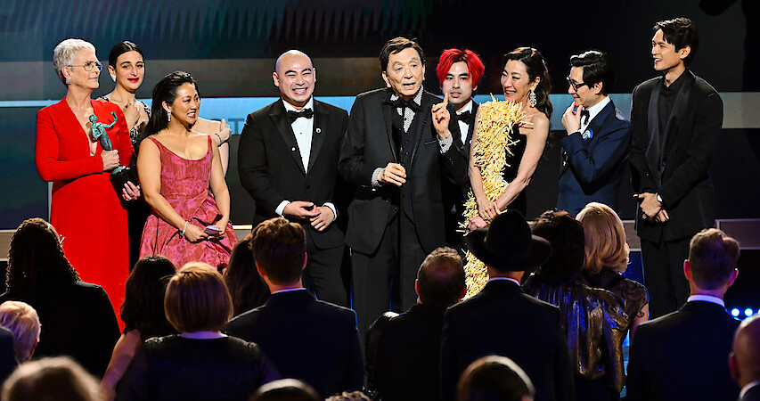 The Everything Everywhere All At Once cast at the SAG Awards