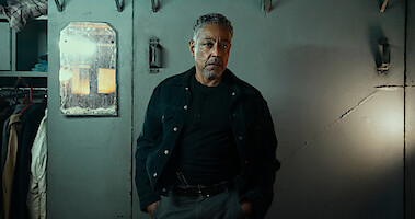 Giancarlo Esposito Is a Smooth Criminal