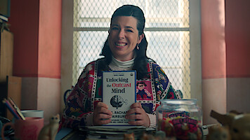 Heather Matarazzo, como Judi Spannegel, na temporada 2 de ‘Wandinha’.