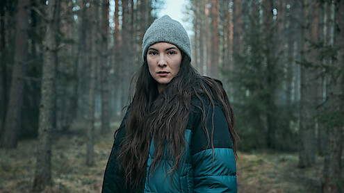 Léonie Vincent as Lejla Ness in 'The Glass Dome'