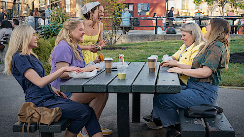 Brianne Howey as Megan, Amy Schumer as Lainy, Lizze Broadway as Shirley, Urzila Carlson as Fallon and Jillian Bell as Kate in 'Kinda Pregnant'.
