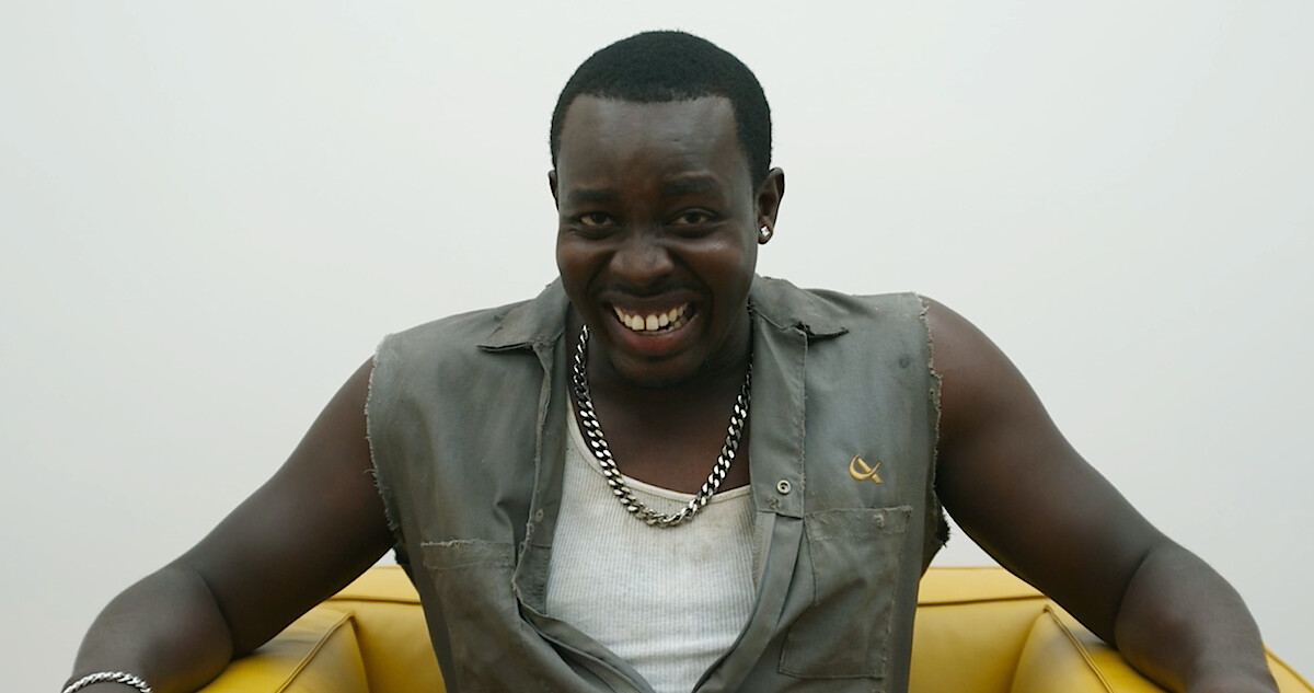 Steve Abnesti Welcomes Us To ‘Spiderhead’