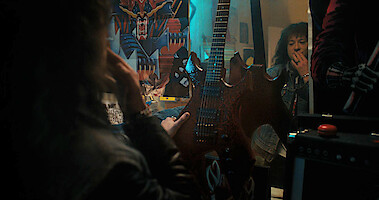 What Song Does Eddie Shred in the ‘Stranger Things’ Season 4 Finale? 